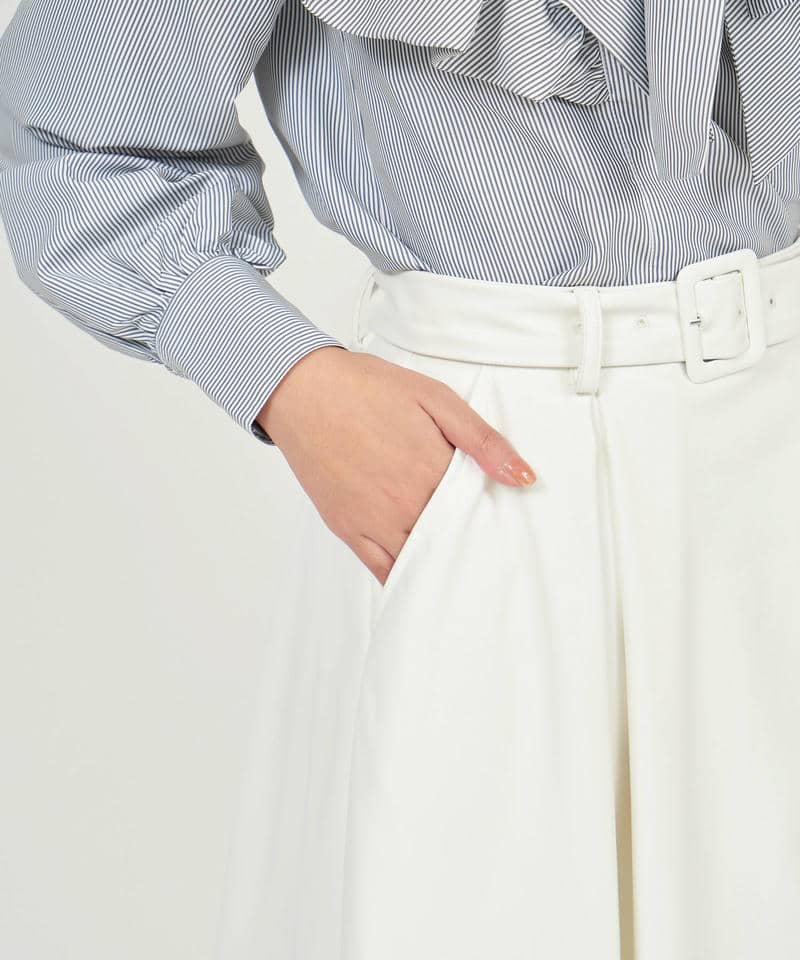 インナー付スリットフレアレザースカート 詳細画像 オフホワイト 5