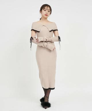 アームウォーマー付配色ケープタイトロングワンピース