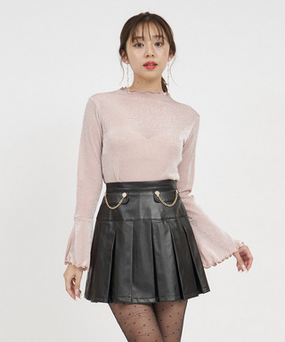 フレアスリーブラメシアートップス