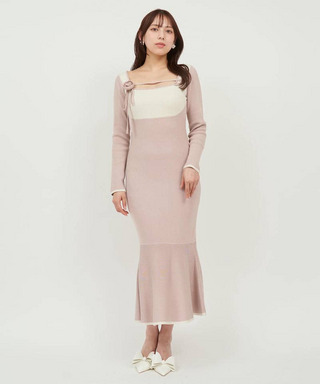 コサージュ付デコルテライン配色ニットマーメイドワンピース