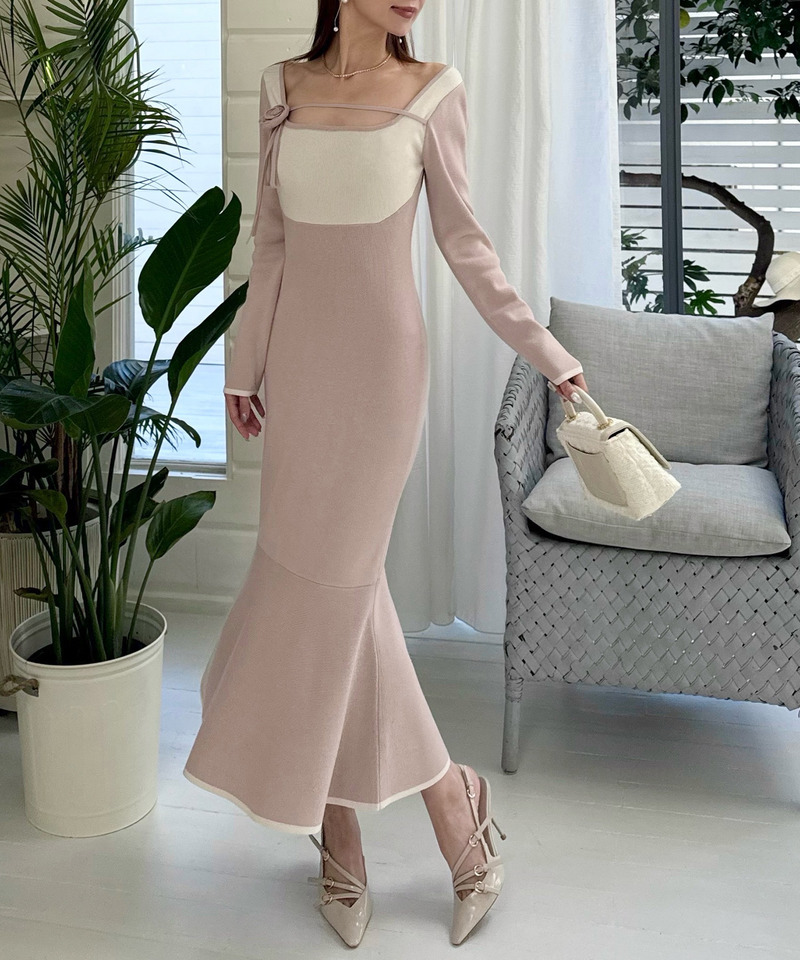 コサージュ付デコルテライン配色ニットマーメイドワンピース 詳細画像 ピンク 2