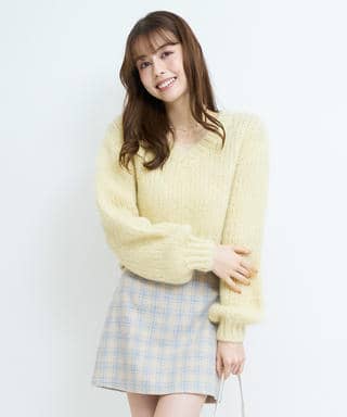 フワフワカラーニットトップス