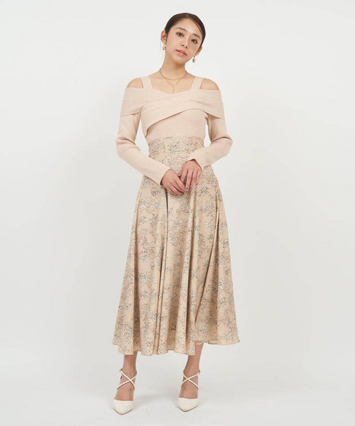 オフショルドッキングフラワーワンピース 詳細画像