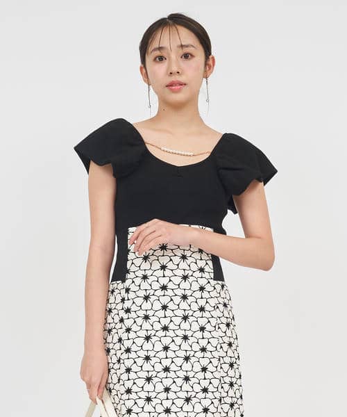 デザインスリーブパールチェーンニットトップス 詳細画像