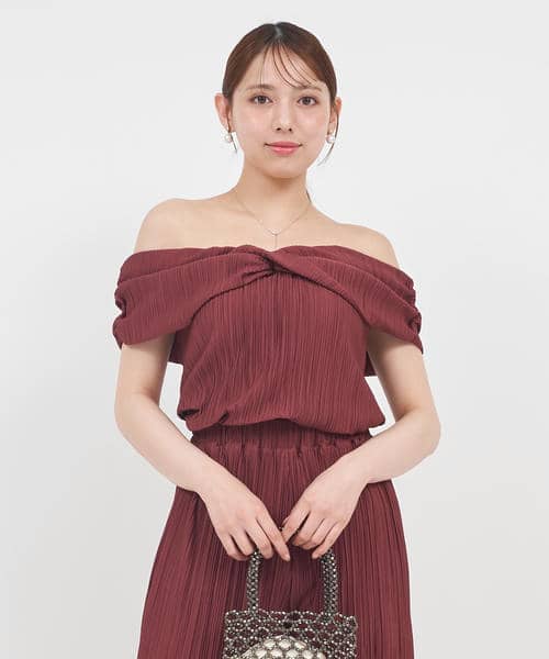 カットプリーツオフショルダートップス 詳細画像