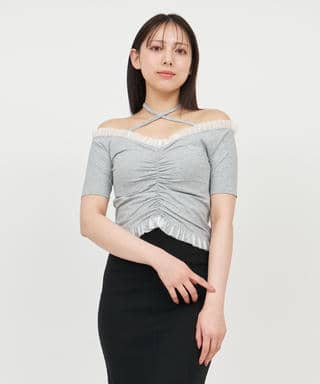 チュール使いオフショルギャザートップス