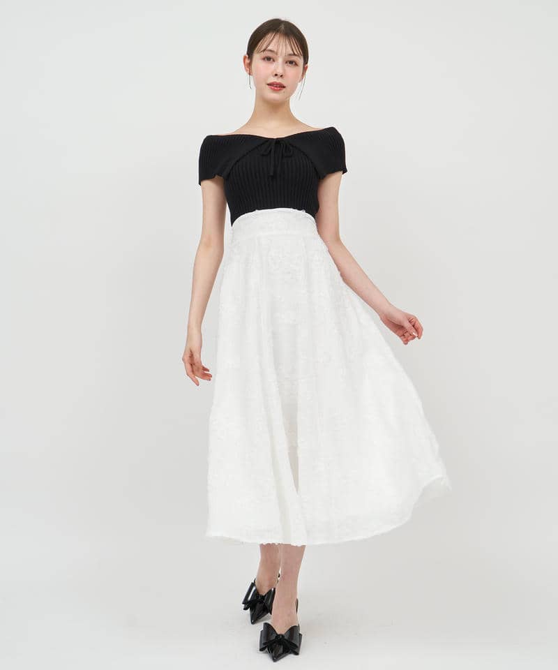 オフショルニットドッキング3Dフラワーフレアワンピース 詳細画像 オフホワイト 1