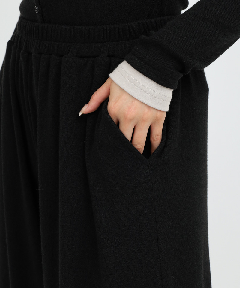 【セット購入】デコルテシアーオフショルダーカットトップス×カットワイドパンツ 詳細画像 トップス(ブラック)×パンツ(ブラック) 9