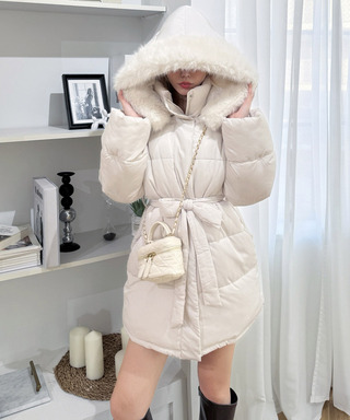 【単品購入/選べる3点SET対象】ファー付ミドルパフィージャケット