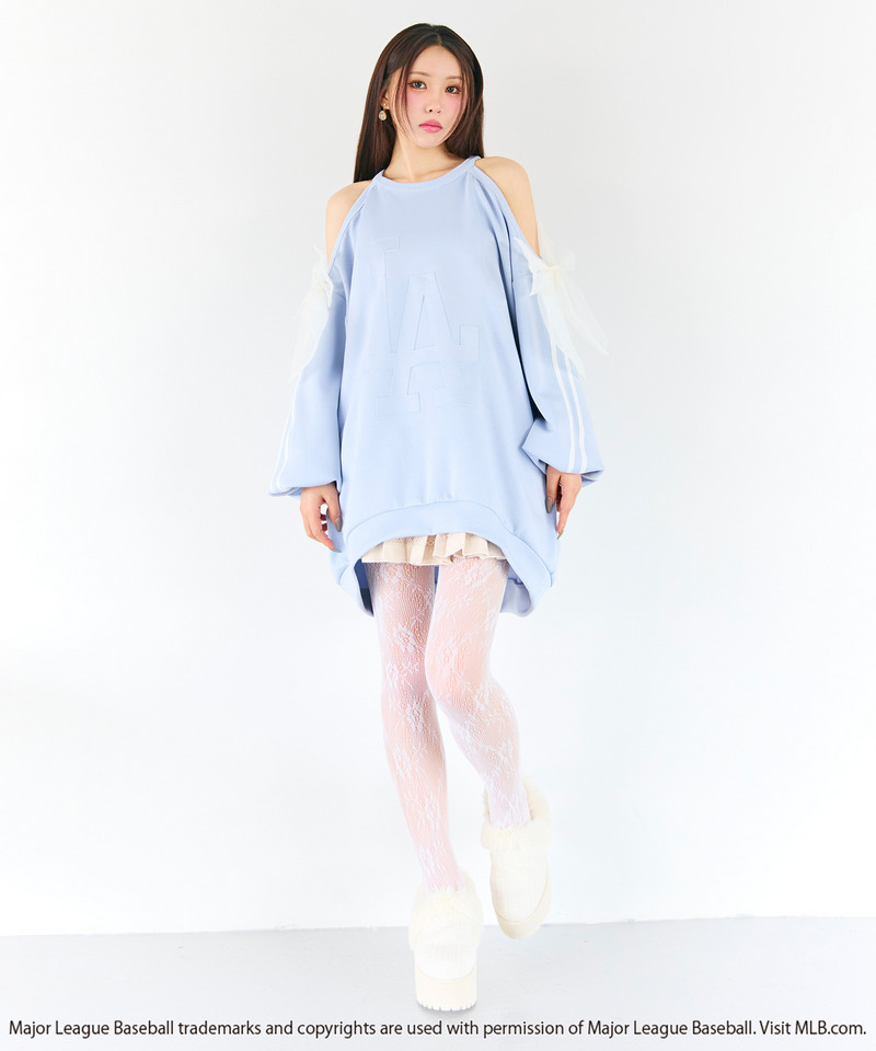 【GirlsAward2025 A/W 加藤 史帆様着用】【MLB】エンボスロゴBIGリボンコールドショルダーチュニック 詳細画像 ブルー 4