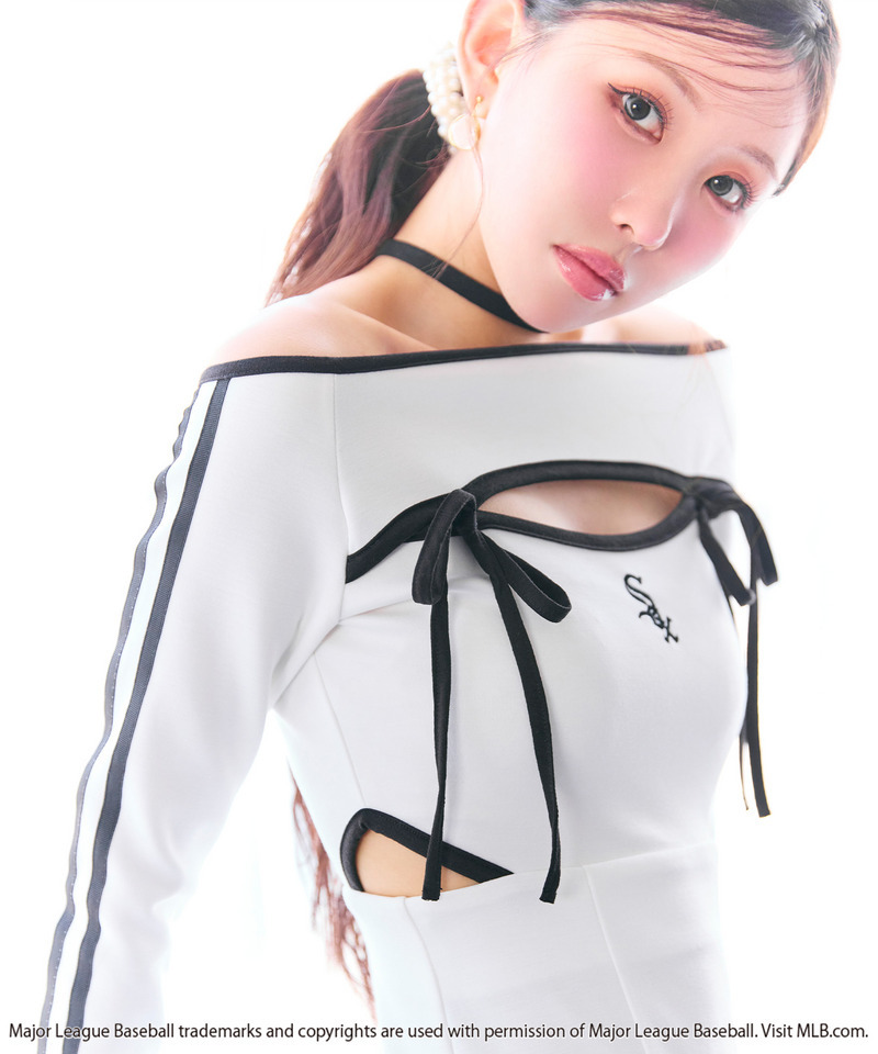 【GirlsAward2025 A/W 村山 彩希様・吉崎 綾様着用】【MLB】配色パイピングカットアウトワンピース 詳細画像 オフホワイト 5
