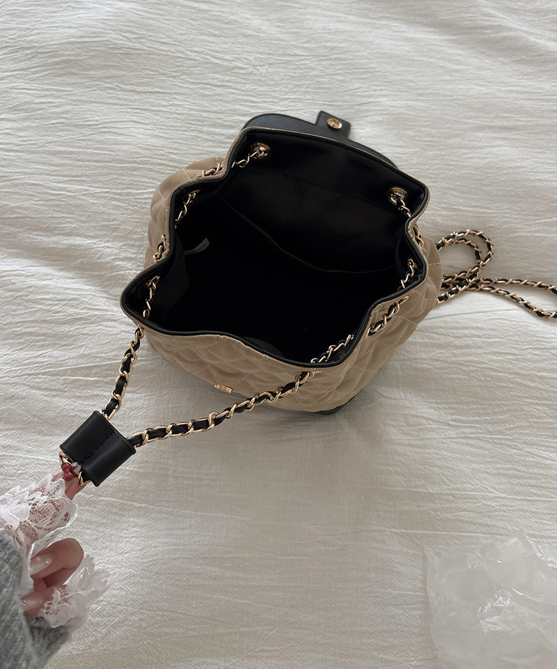 mytwilight キルティング チェーン リュック 詳細画像 キャメル 25