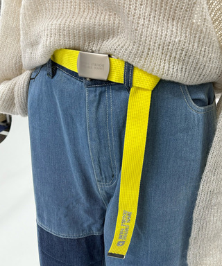 マットバックルロゴ刺しゅうガチャベルト