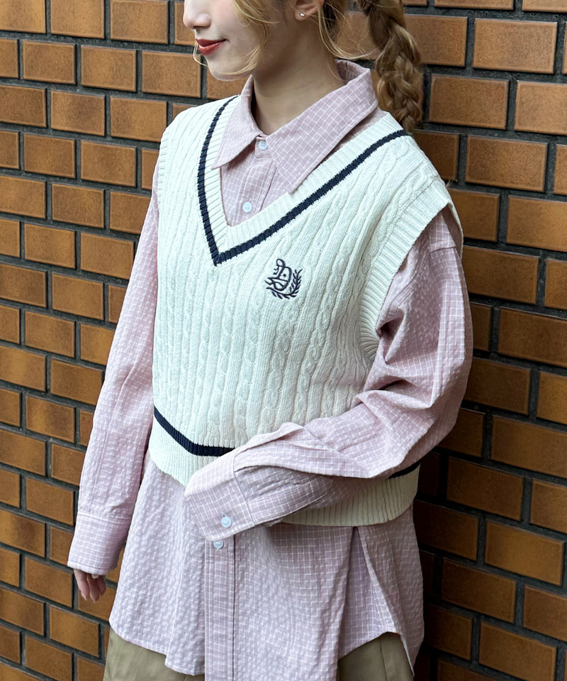 ワンポイント刺しゅうラインニットベスト 詳細画像 オフホワイト 9