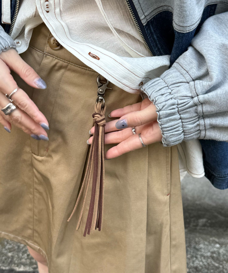 チャーム付きサイドプリーツミニスカート 詳細画像 ベージュ 3