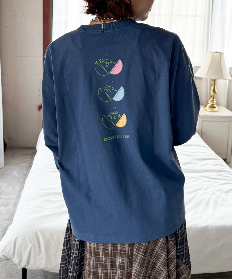 カプセルトイを回したい恐竜刺しゅうロンTEE 詳細画像 ネイビー 3