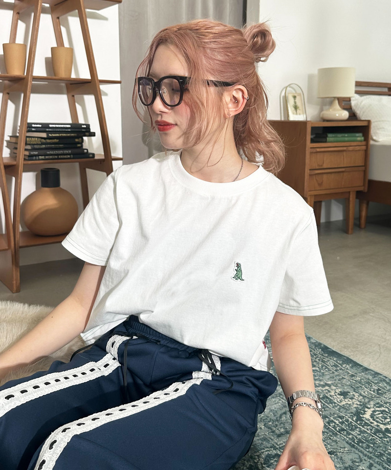 【m:rex】ミニ恐竜ワッペンコンパクトTEE 詳細画像 オフホワイト 3