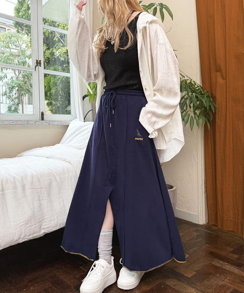 【m:rex】ミニ恐竜刺しゅうスリットAラインスカート 詳細画像 ネイビー 2