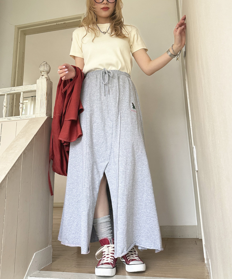 【m:rex】ミニ恐竜刺しゅうスリットAラインスカート 詳細画像 グレー 2