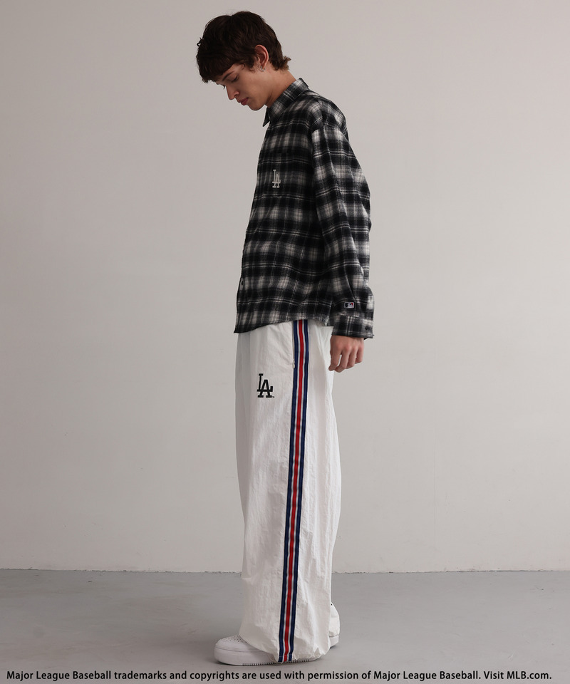 【MLB】Embroidered Shirt 詳細画像 ブラック系 2