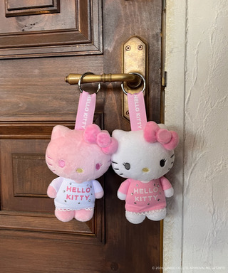 【HELLO KITTY】ぬいぐるみチャーム