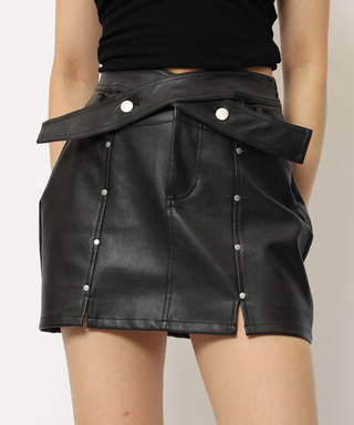 スタッズベルトデザインミニスカート