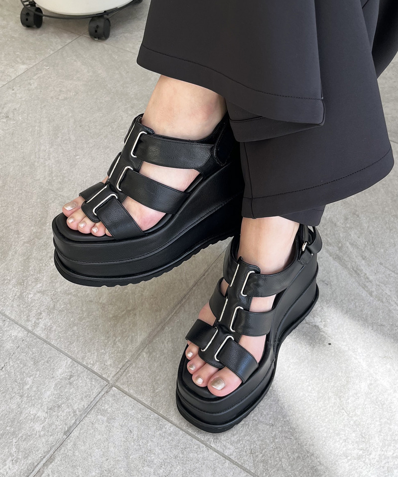 ベルトデザイン厚底サンダル 詳細画像 ブラック 1