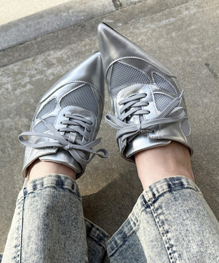 ポインテッドスニーカーミュール