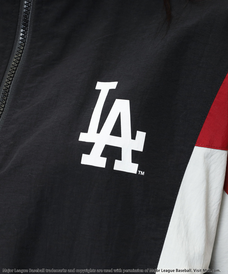 【MLB】ドルマン配色ナイロンブルゾン 詳細画像 ブラック系 14