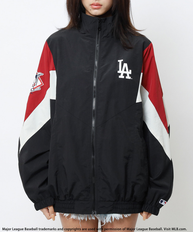【MLB】ドルマン配色ナイロンブルゾン 詳細画像 ブラック系 9