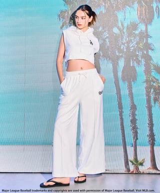 【MLB】ロゴパイルフーディーセットアップ