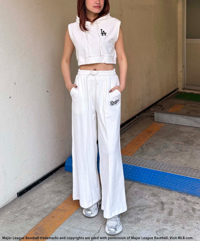 【MLB】ロゴパイルフーディーセットアップ 詳細画像 ホワイト 6