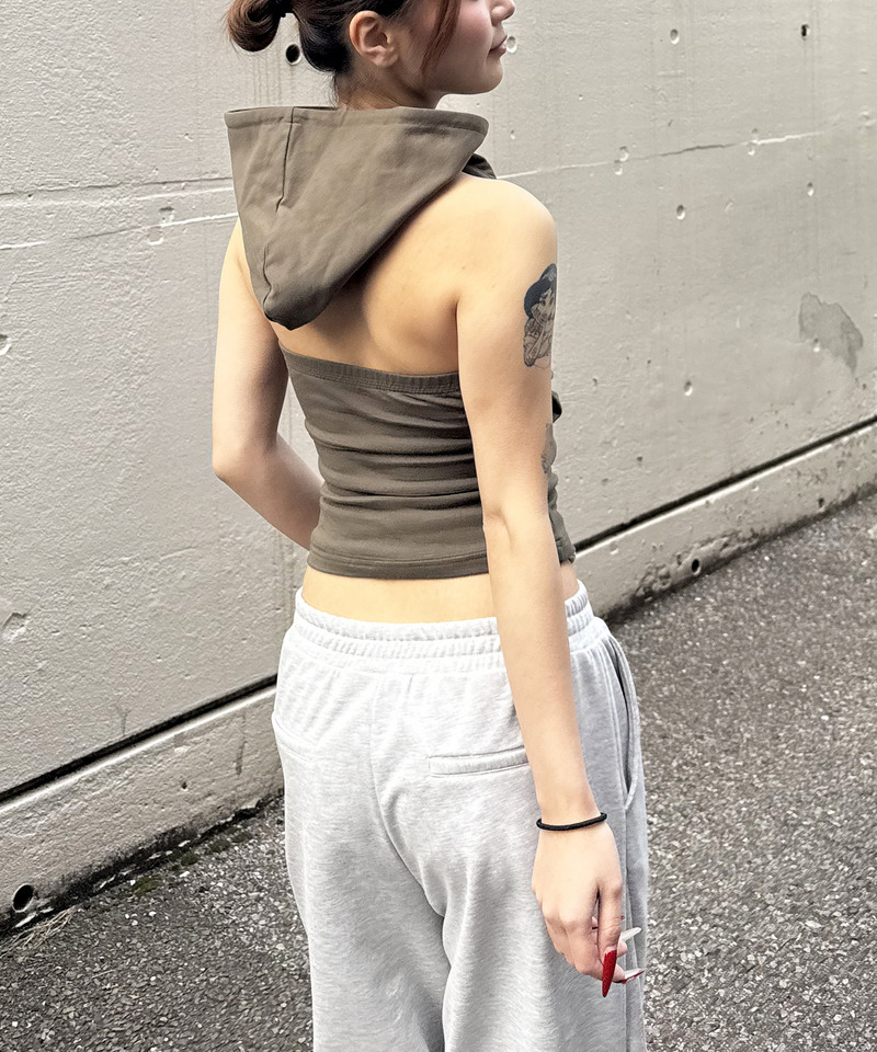 【MLB】ホルターネックフーディー 詳細画像 カーキ 7