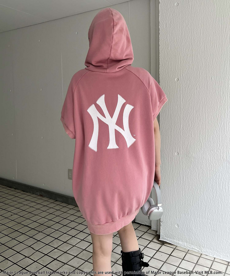【MLB】スプレーアートロゴBIGパーカー 詳細画像 ピンク 6