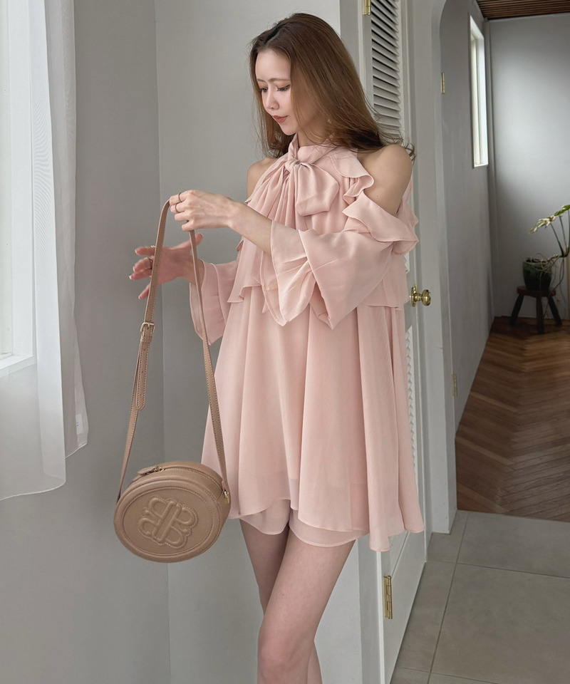 【ONLINE限定カラーあり】リボン付コールドショルダーブラウスセットアップ 詳細画像 ピンク 5