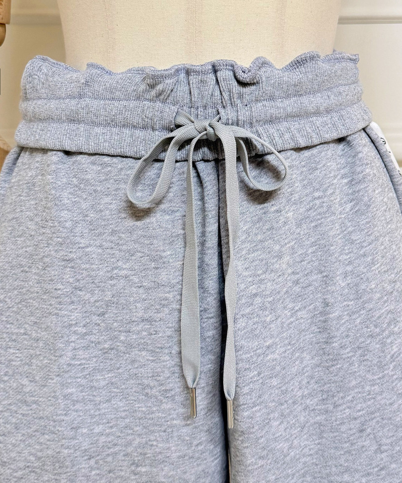 【ONLINE限定/丈が選べる】配色ロゴ裏毛パーカーセットアップ 詳細画像 グレー 14