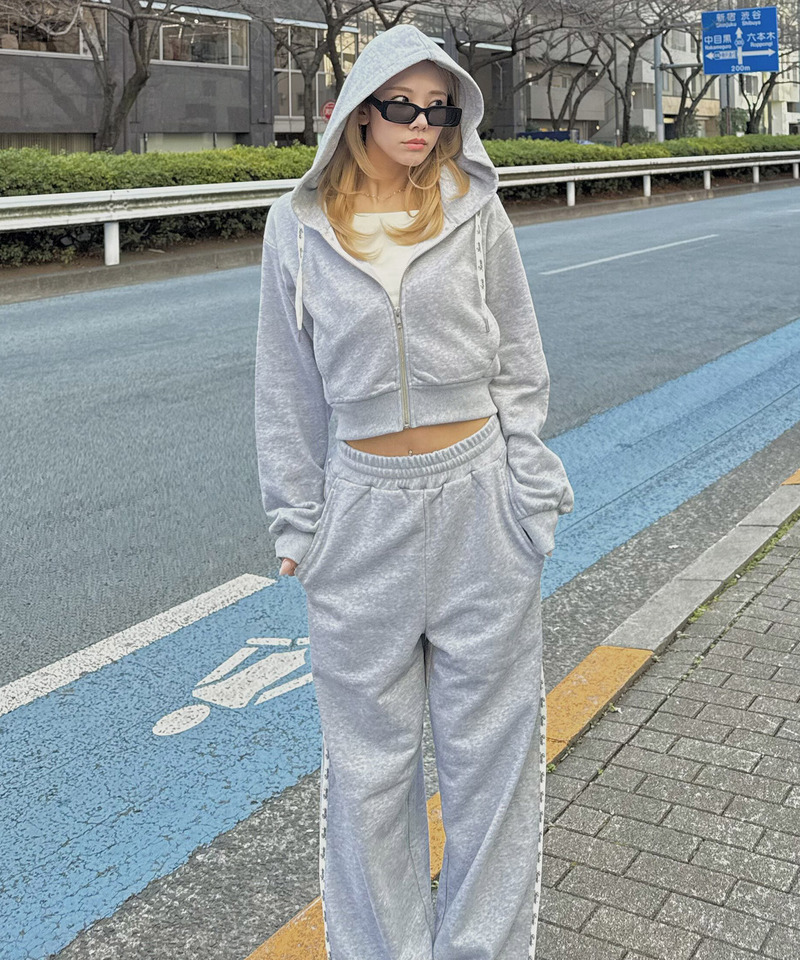 【ONLINE限定/丈が選べる】配色ロゴ裏毛パーカーセットアップ 詳細画像 グレー 2