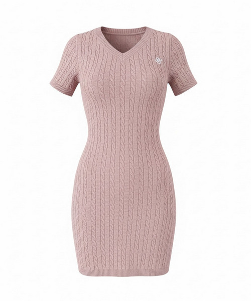 【ONLINE限定カラーあり】ロゴ刺しゅうケーブルニットミニワンピース