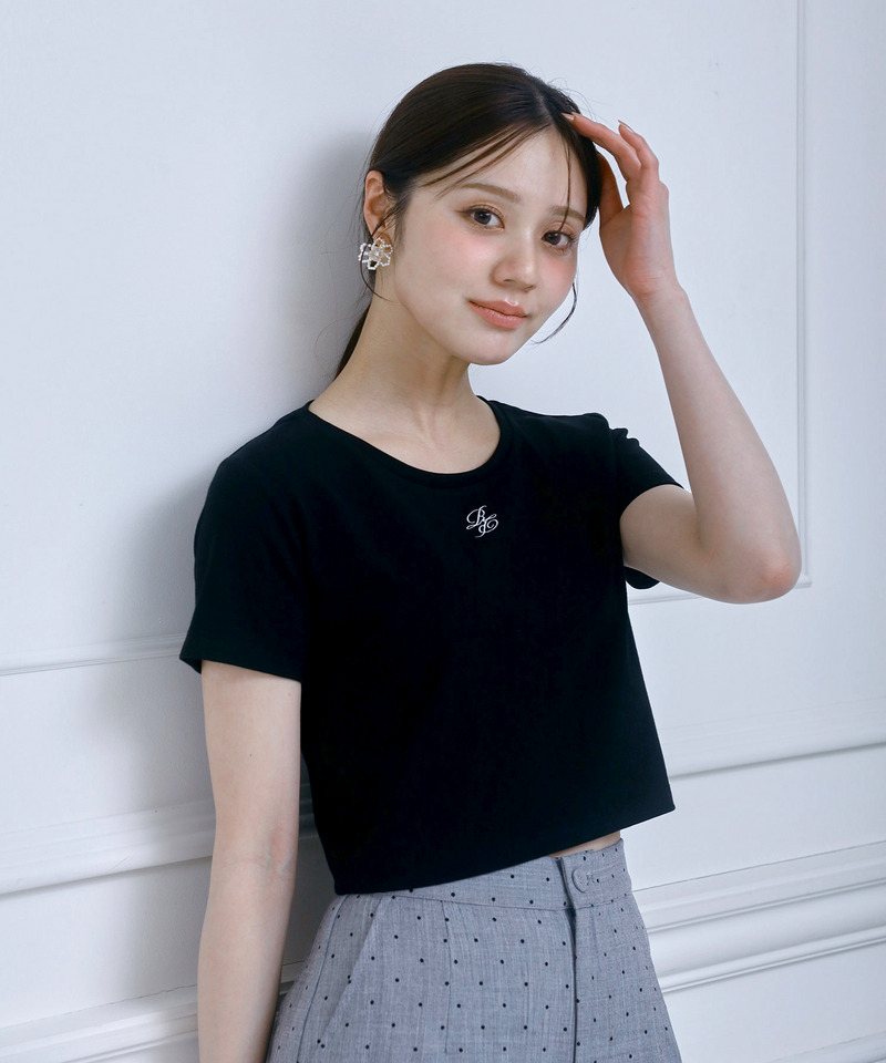ロゴ刺しゅうコンパクトTシャツ 詳細画像 ブラック 1