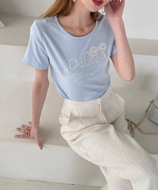 ロゴ刺しゅうレースリボンTシャツ
