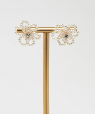 パールフラワーピアス