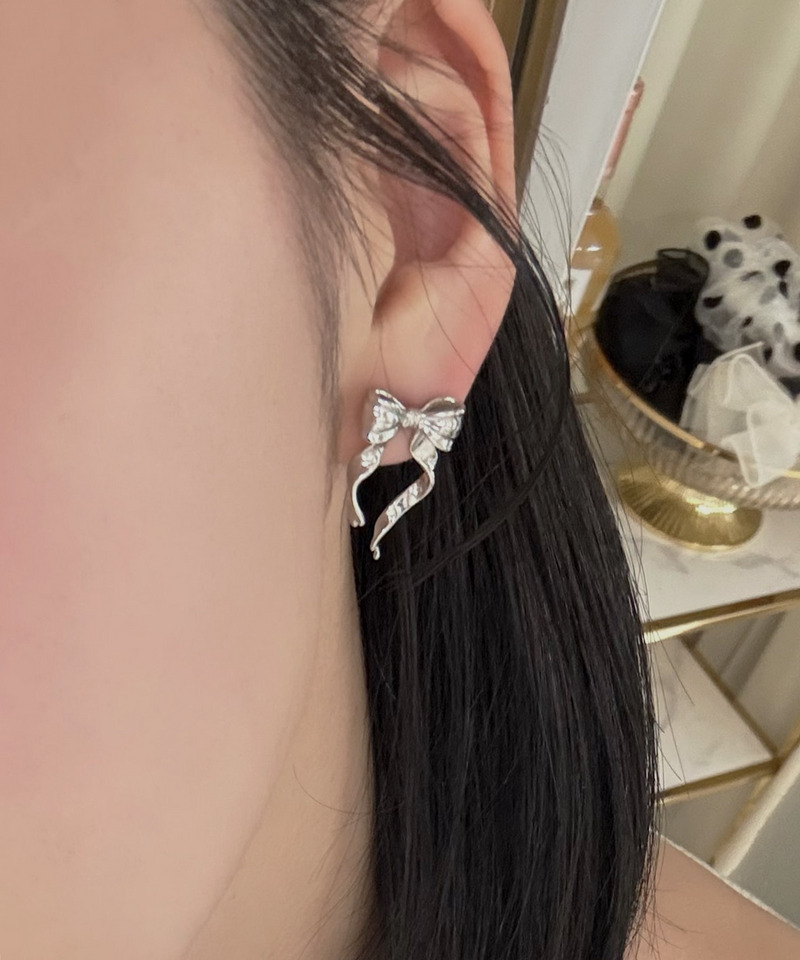 カリーナリボンピアス 詳細画像 シルバー 4