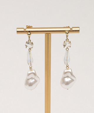 クリスタルパールピアス