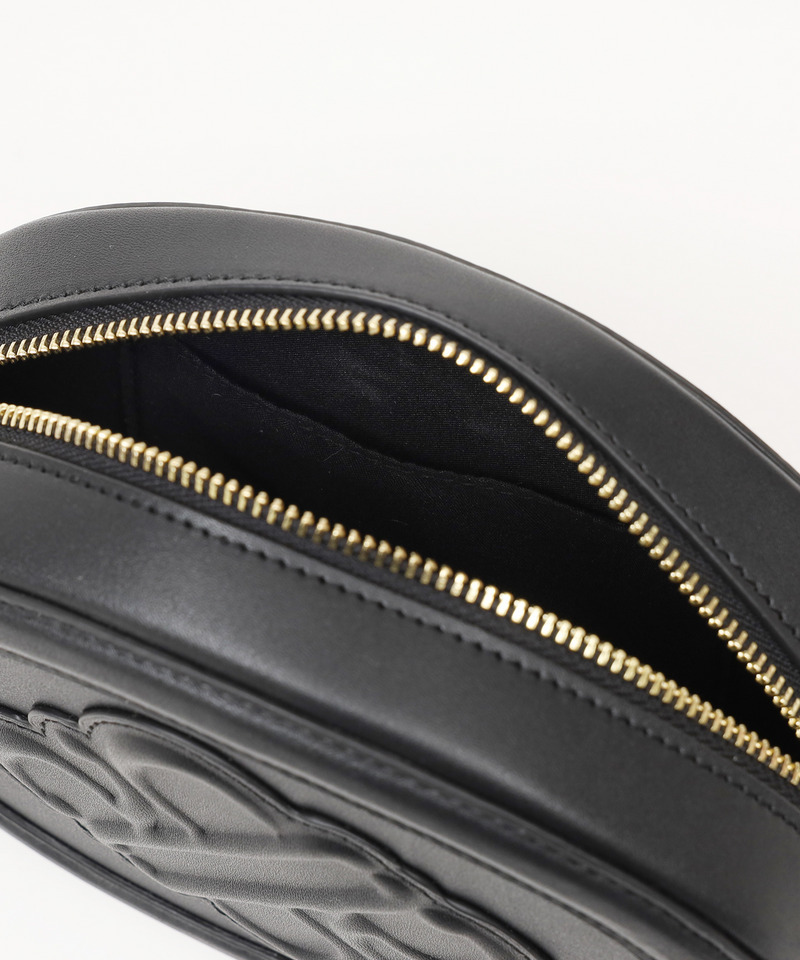 エンボスロゴポシェット 詳細画像 ブラック 3