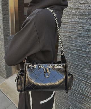 キルティングチェーンBAG