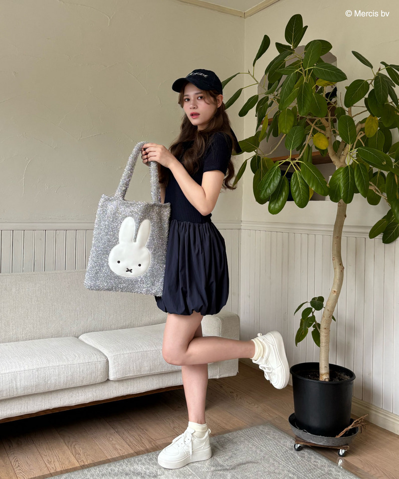 【miffy】 ダイカット ラメニット トートバッグ 詳細画像 シルバー 3