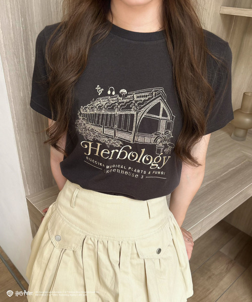 【Harry Potter】薬草学　刺繍 Tシャツ 詳細画像